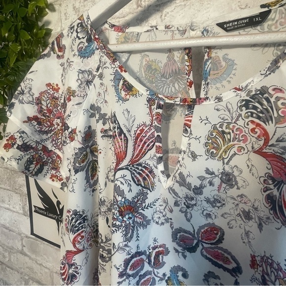 SHEIN Curve Fun Colorful Print Paisley Short Sleeve Blouse Size 1X - Picture 3 of 8